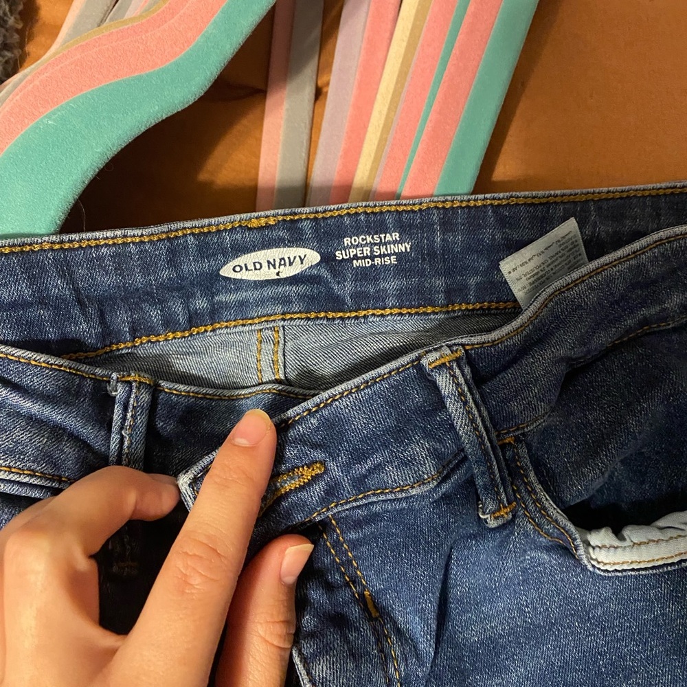 Old navy ripped jeans size 8